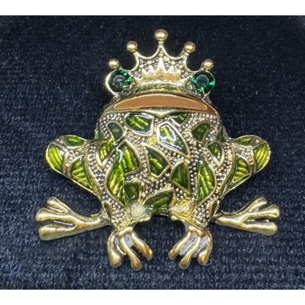 Vintage Frog Prince Crown Brooch Green Enamel Gold Tone Fairytale Statement Pin